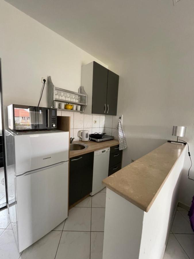 Apartments Frigan Maslenica Exterior photo